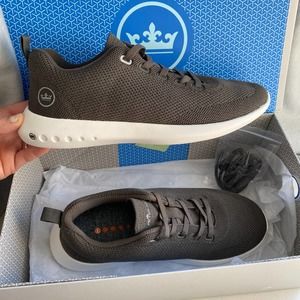 EUC Peter Millar Hyperlight Glide Sneaker Olive Green Doli Golf Shoe Men 8 Box